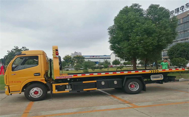 璧山定远24小时拖车救援电话号码，定远道路救援公司怎么收费的